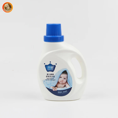 पेशेवर सफाई के लिए पीई कपड़े धोने के डिटर्जेंट की बोतल